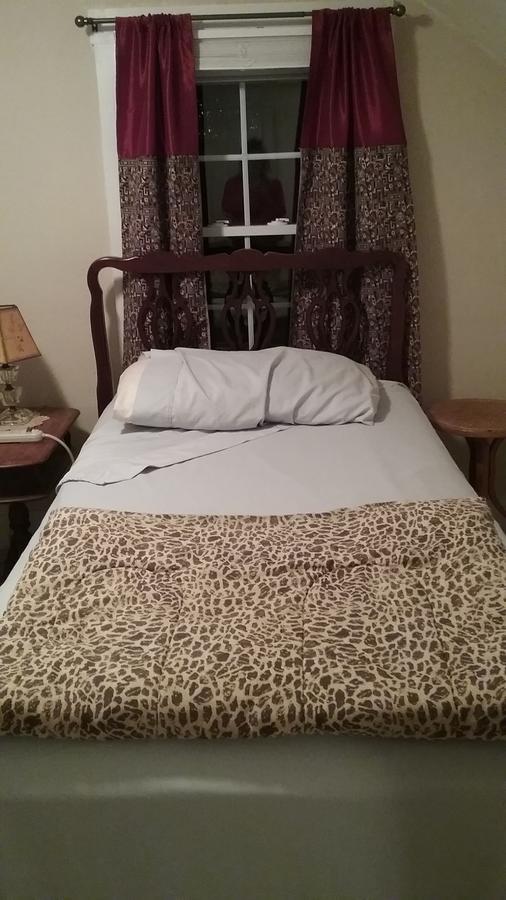 Open Arms Hostel & Inn Лурей Екстериор снимка